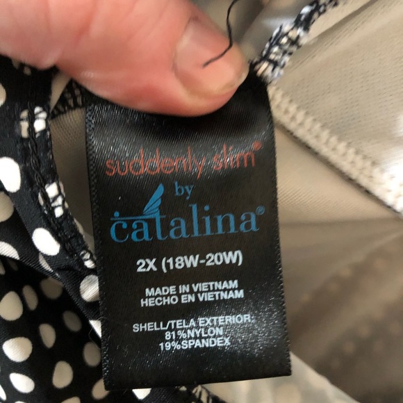 Catalina Dotted Suit - Picture 3 of 3